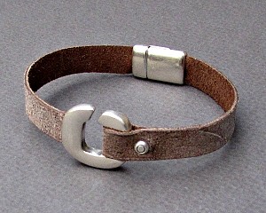 Leather Mens Bracelet,  Boyfriend Gift,  Mens Gift, Gift for Him, Gift for Husband, For Him, Boyfriend Gift  Customized On Your Wrist
