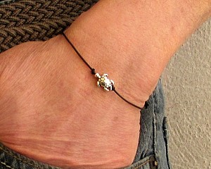 Tiny Turtle Mens Bracelet, Silver Turtle Charm, Leather Bracelet For Men, Gift for him, Bestfriend Bracelet, mens jewelry, Adjustable